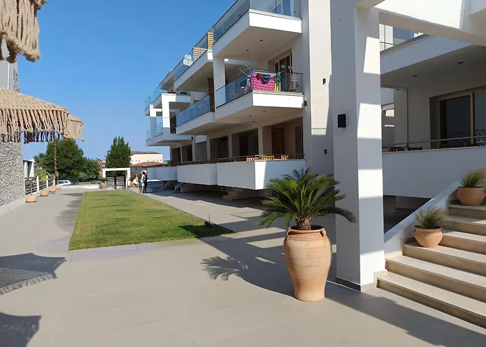 Blueleaf Hotel