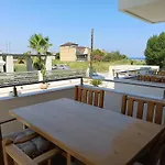 Blueleaf Hotel *